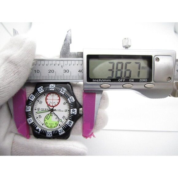 Vtg Men's Guess Quartz WR Analog 38mm Dial Causal Round Watch (F41) - Picture 2 of 12